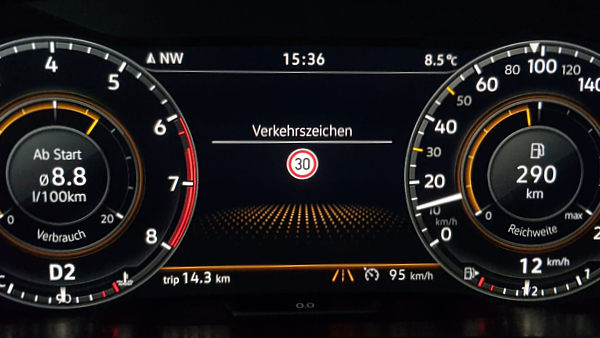 Verkehrszeichenerkennung - Warnung bei Überschreitung • Golf 7 GTI