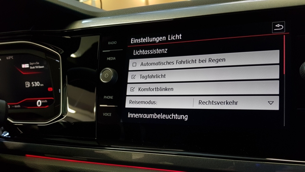 VW Polo VI AW Tagfahrlicht wählbar im Navigationssystem - Carat-Garage