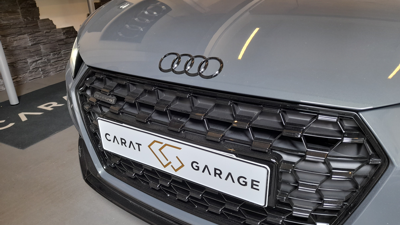 https://www.carat-garage.de/images/stories/virtuemart/product/Audi_TT_8S_motorhaube_emblem_vorne.png