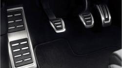 Audi_Q5_FY_aluminium_pedalkappen_Schaltgetriebe