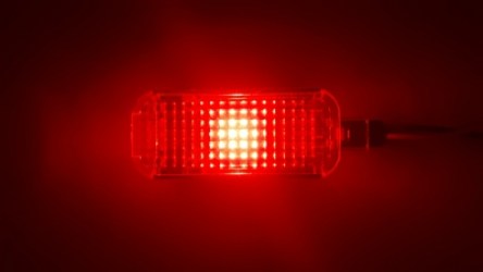 A6-Limousine-Fussraumbeleuchtung-rot