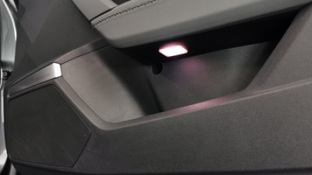 Audi_A3_8Y_LED_Ablagefachbeleuchtung_weiß