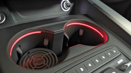 Audi_A4_B9_8W_A5_F5_Getränkehalterbeleuchtung2