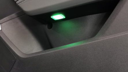 Audi_A7_C8_4K_LED_Ablagefachbeleuchtung_mehrfarbig_RGB_gruen