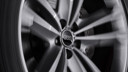 Audi_dynamische_Nabenkappen_Spinner_4M8071006A