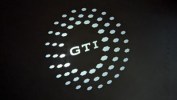 Original_VW_Volkswagen_GTI_Logo_Projektor_5H1945301D_5H1945302D355