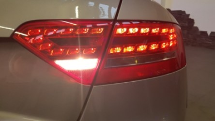 a5-b8-8t-rueckleuchtenadapter-halogen-auf-led-4